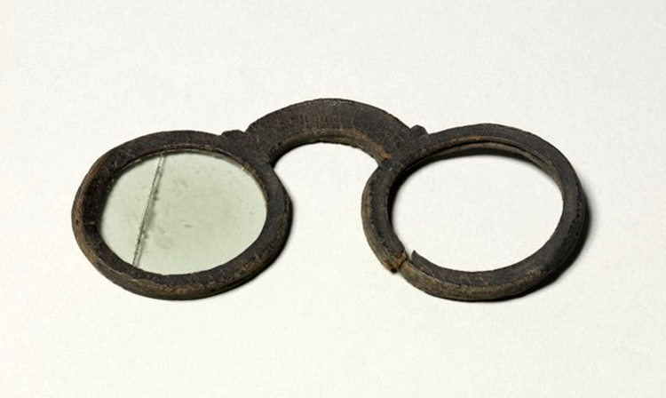 oldest eyeglasses in smartwearables
