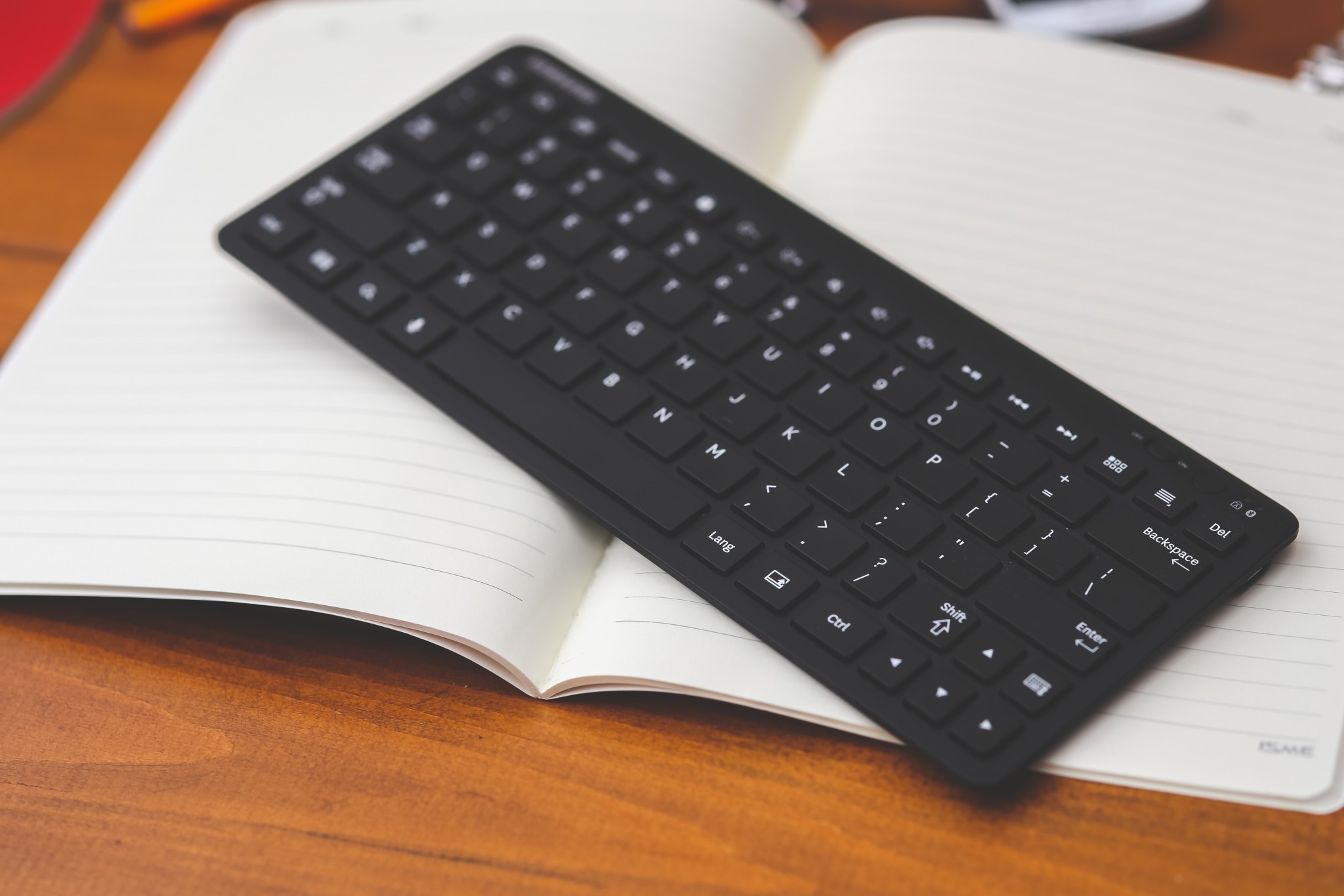 Unencrypted wireless keyboard strokes can be intercepted
